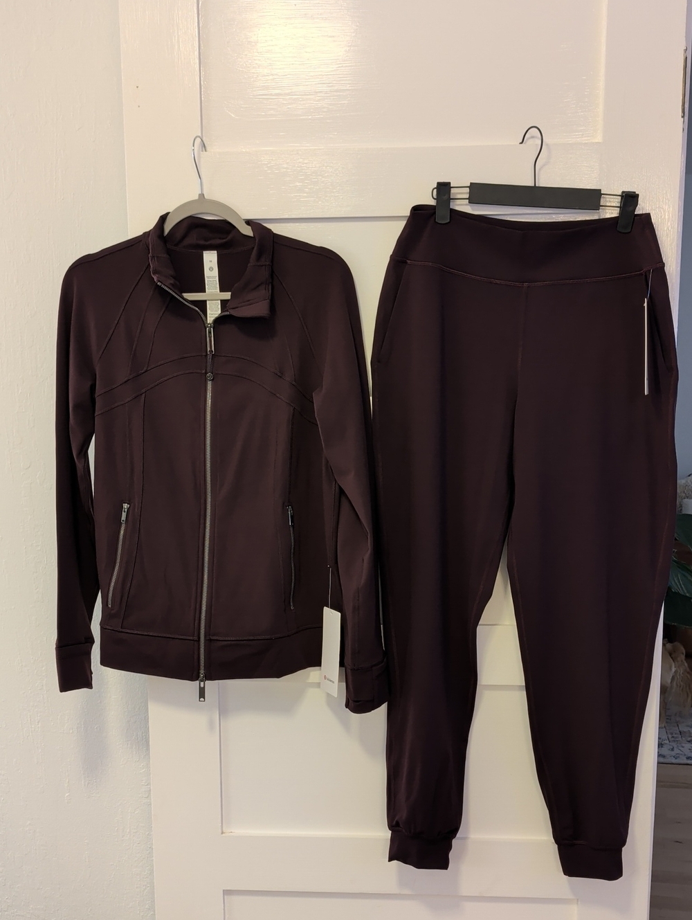 Lululemon Athletica Black Plum Zip Define Jacket & Align Jogger Set